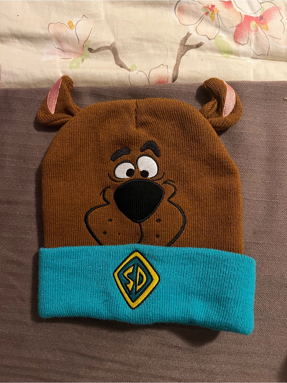 SCOOBY DOO Classic TV Show Cuff Beanie With 3D Ears! Cosplay Adult One Size
